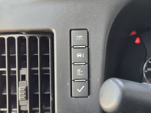 Used 2025 Chevrolet Express 2500 w/ Driver Convenience Package RWD image 25