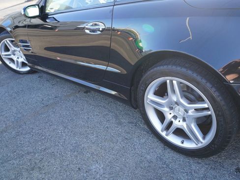 Used 2008 Mercedes-Benz SL 550 image 6