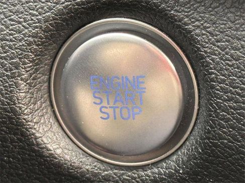 Certified 2022 Hyundai Santa Fe SEL image 28