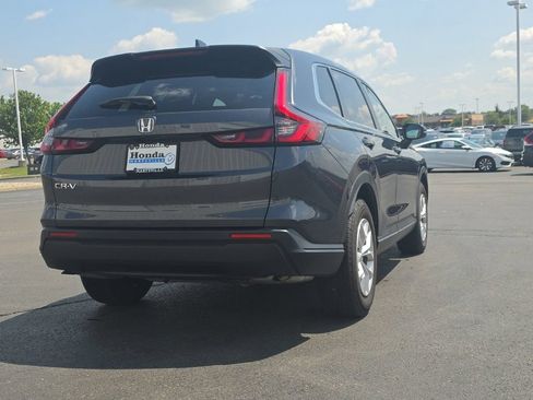 Used 2025 Honda CR-V LX image 9