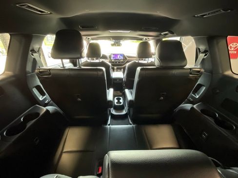 Certified 2023 Toyota Highlander XSE AWD/4WD image 24