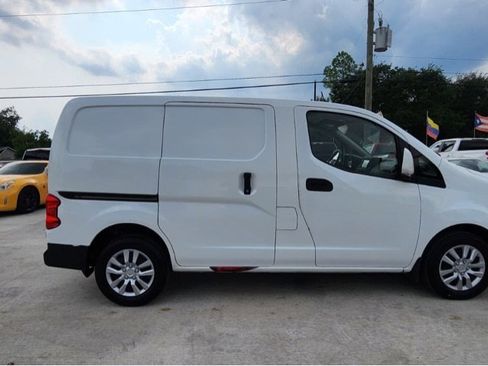Used 2020 Nissan NV200 SV image 12