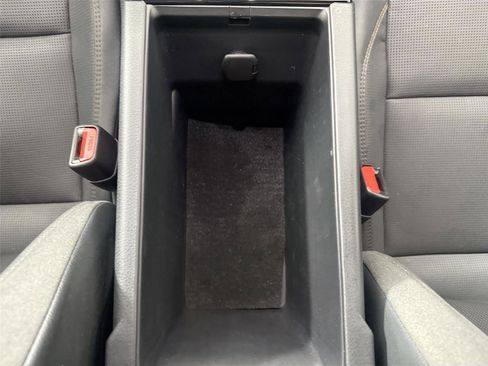 Used 2025 Toyota Camry XLE image 52