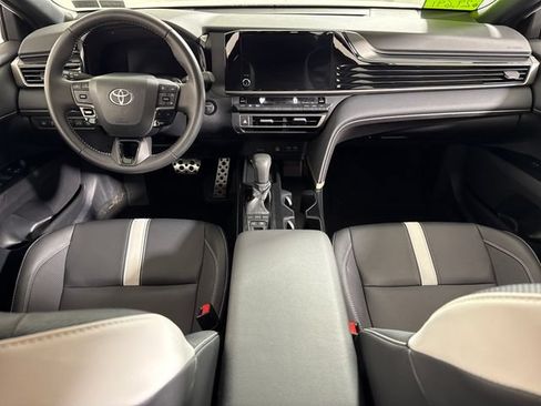 Used 2025 Toyota Camry SE FWD image 24