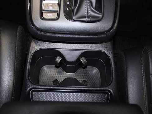 Used 2024 Honda CR-V EX-L image 37