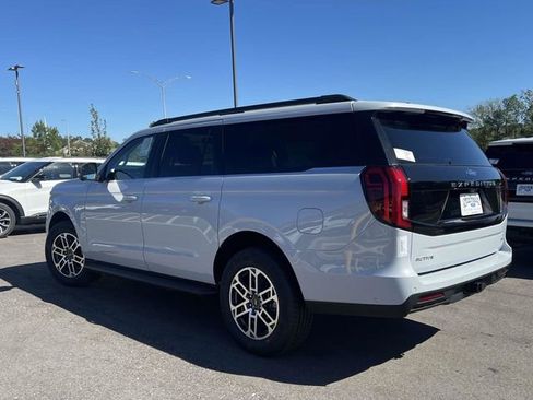 New 2025 Ford Expedition Max Active image 5