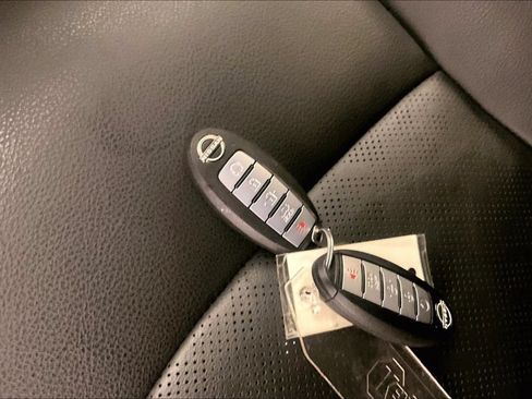 Used 2025 Nissan Altima 2.5 SL AWD/4WD image 13