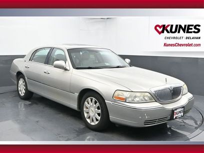 Used 2007 Lincoln Town Car Signature Limited