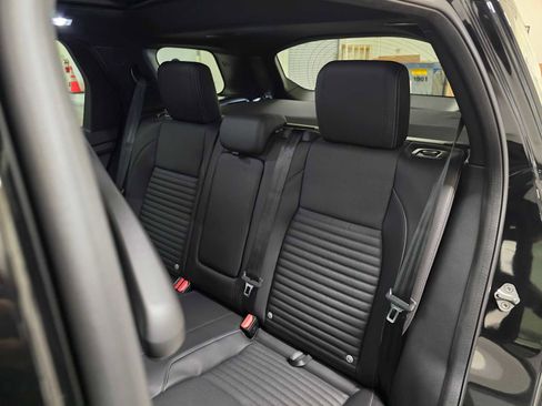 New 2025 Land Rover Discovery Sport Dynamic SE image 19