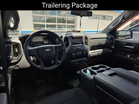 Used 2020 Chevrolet Silverado 1500 Custom w/ Custom Value Package AWD/4WD image 13