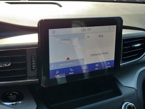 Used 2020 Ford Explorer XLT w/ Equipment Group 202A image 30