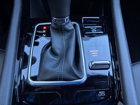 New 2026 Jeep Compass Latitude image 17