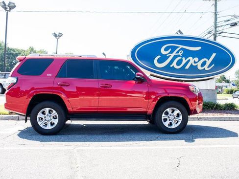 Used 2017 Toyota 4Runner SR5 Premium AWD/4WD image 1