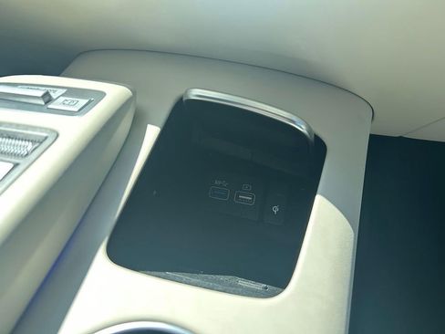 Used 2023 Genesis Electrified GV70 Prestige w/ Prestige Package AWD/4WD image 18