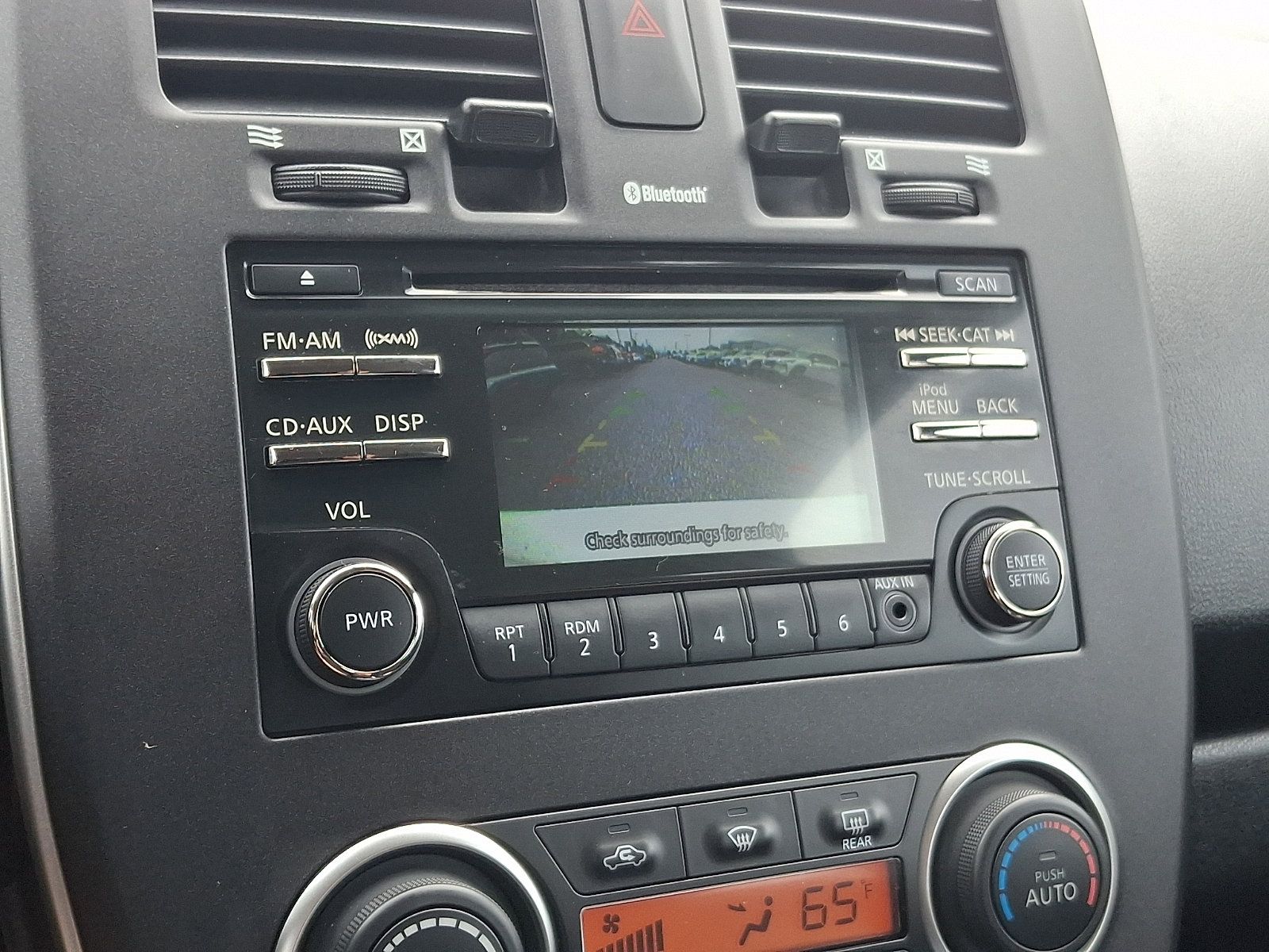 Used 2015 Nissan Leaf S FWD image 17
