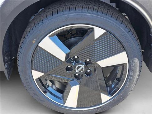 New 2025 Nissan Kicks SR w/ Interior Electronics Package image 10