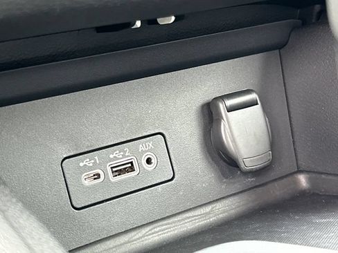 Certified 2023 Nissan Sentra SR w/ Trunk Package FWD image 20