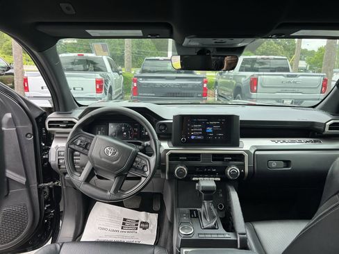Used 2025 Toyota Tacoma SR5 RWD image 31