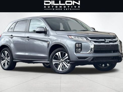 Used 2025 Mitsubishi Outlander Sport ES AWD/4WD image 2