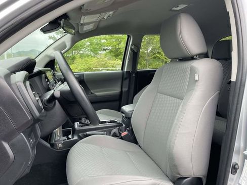 Used 2023 Toyota Tacoma SR AWD/4WD image 19