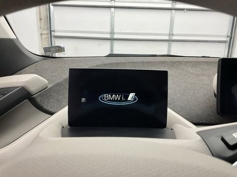 Used 2015 BMW i3 w/ Range Extender image 9