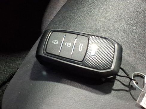 Used 2021 Toyota Camry XSE FWD image 21