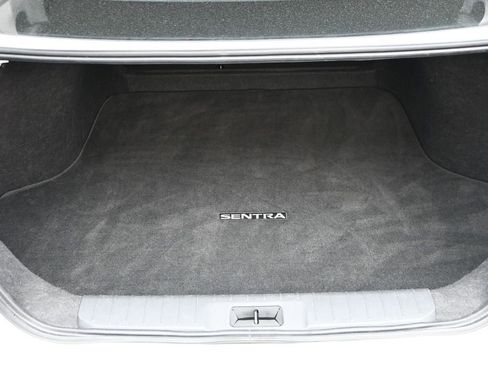 Used 2025 Nissan Sentra SV FWD image 14