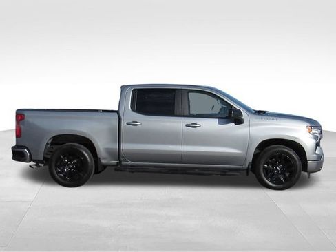 Used 2025 Chevrolet Silverado 1500 RST RWD image 3