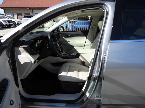 Used 2023 Buick Envision Avenir image 14