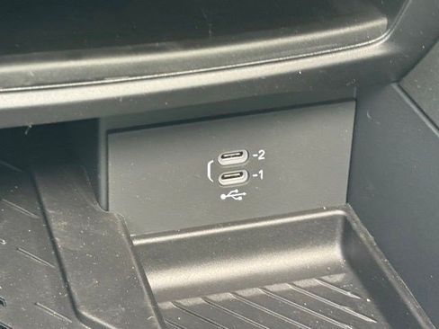 New 2027 Chrysler Pacifica Limited FWD image 24