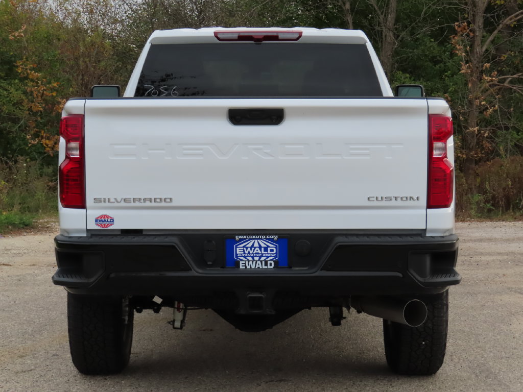 New 2026 Chevrolet Silverado 2500 Custom w/ Custom Value Package AWD/4WD image 17