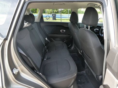 Used 2019 Kia Soul + FWD image 26