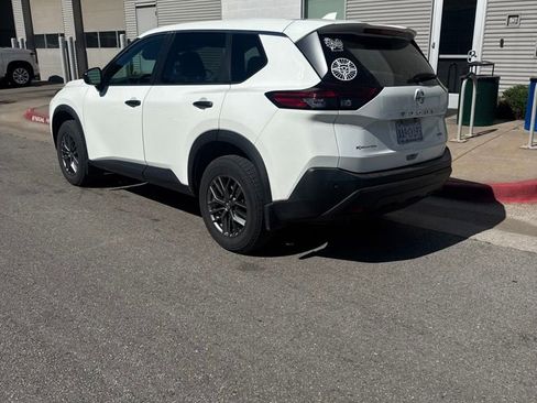 Used 2021 Nissan Rogue S AWD/4WD image 3