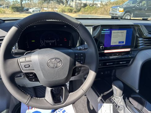 New 2026 Toyota Camry SE image 16