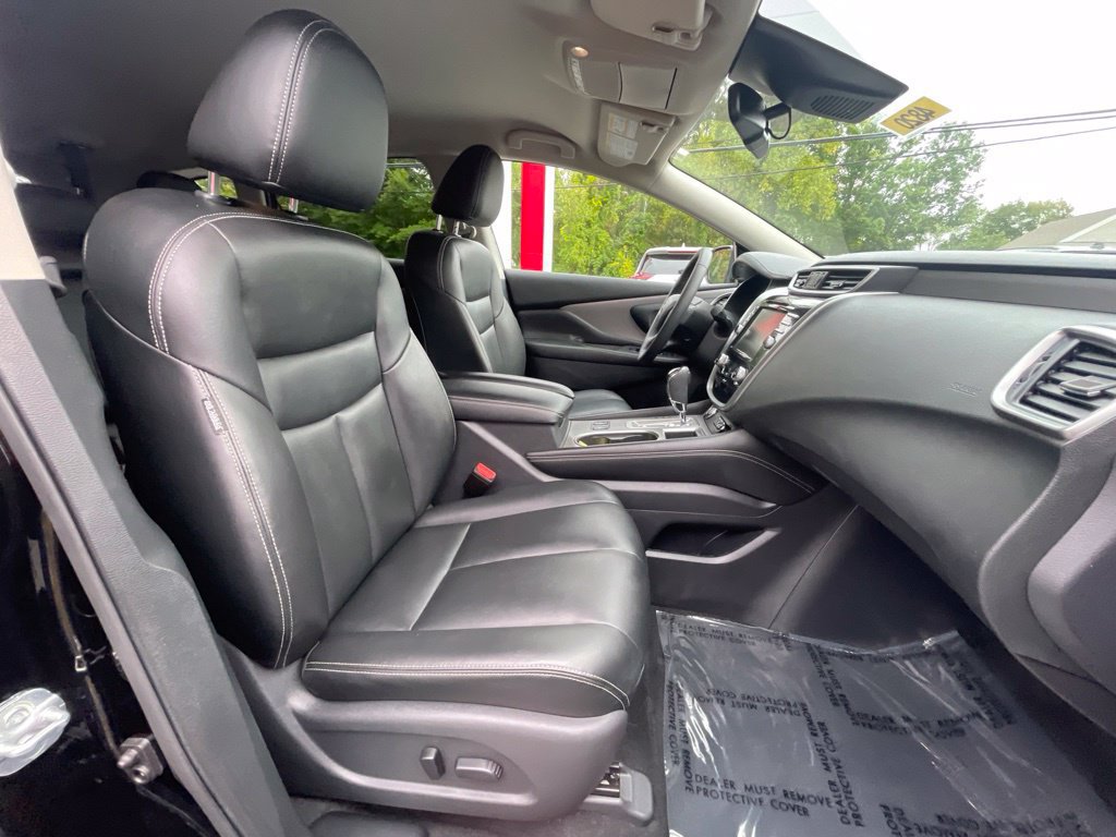 Certified 2023 Nissan Murano SV w/ SV Midnight Edition Package AWD/4WD image 18