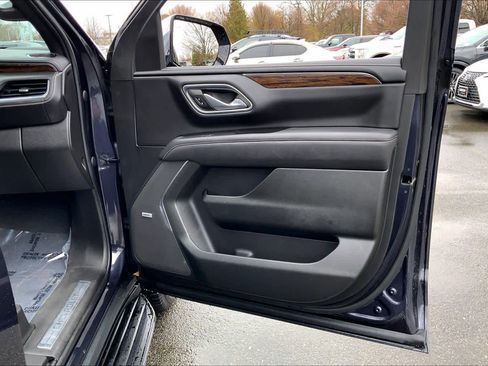 Used 2022 Chevrolet Tahoe Premier AWD/4WD image 24