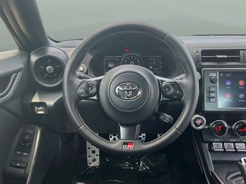 Used 2024 Toyota GR86 Premium RWD image 10