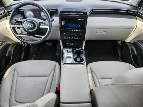 Certified 2023 Hyundai Tucson Limited w/ Winter Package AWD/4WD image 10