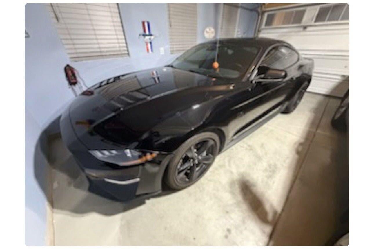Used 2023 Ford Mustang GT Premium w/ Equipment Group 401A RWD image 2