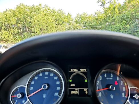 Used 2018 Maserati GranTurismo Sport image 53