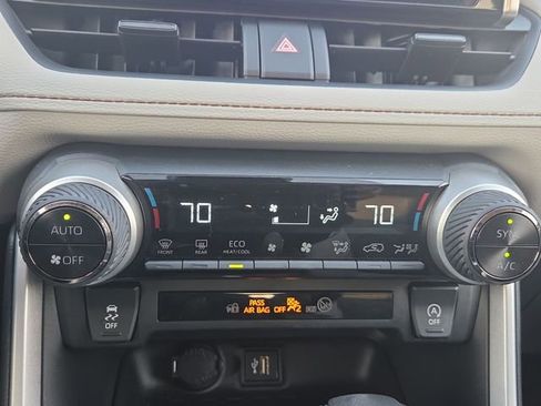 Used 2024 Toyota RAV4 XLE image 18