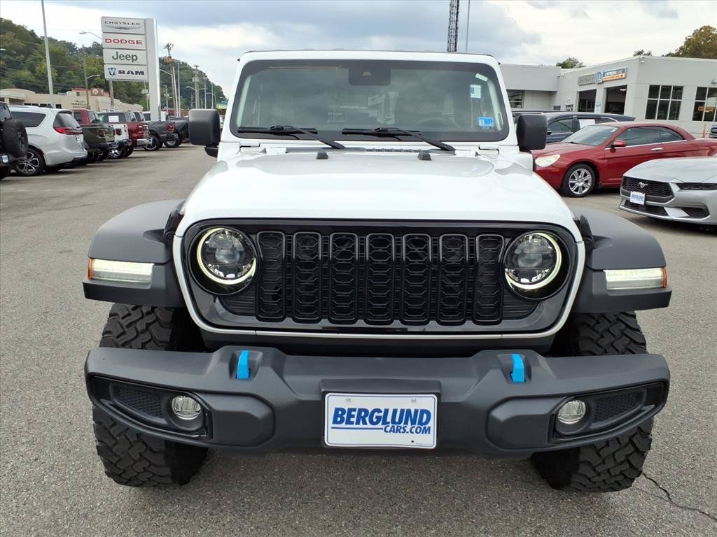 Used 2024 Jeep Wrangler Unlimited AWD/4WD image 9