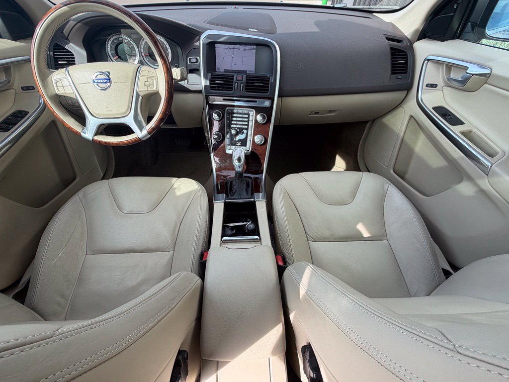 Used 2013 Volvo XC60 3.2 Platinum FWD image 8