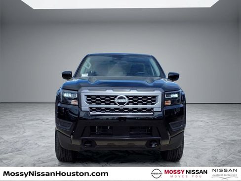 Used 2026 Nissan Frontier SV AWD/4WD image 3