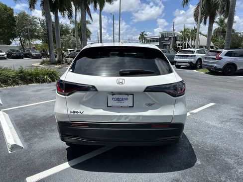 Certified 2024 Honda HR-V LX image 7