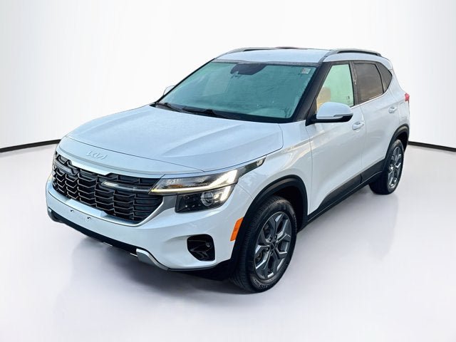 Certified 2024 Kia Seltos S AWD/4WD image 1