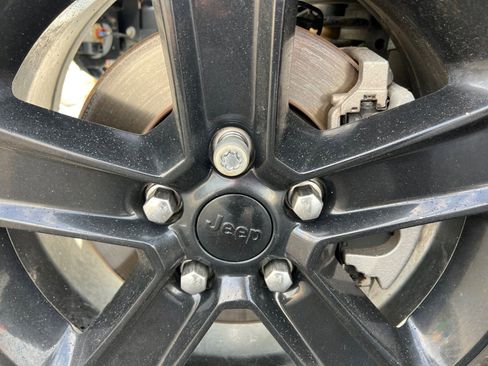 Used 2021 Jeep Wrangler Unlimited Sport image 34