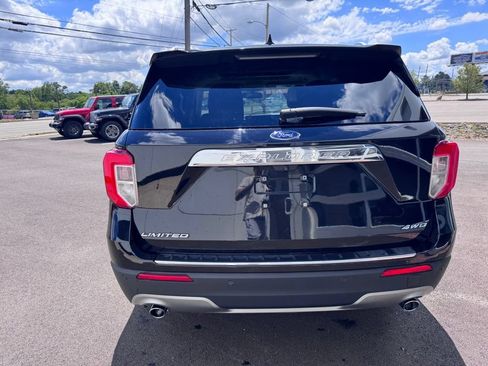 Used 2022 Ford Explorer Limited w/ Equipment Group 301A AWD/4WD image 4