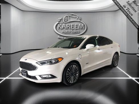 Used 2018 Ford Fusion Energi Titanium FWD image 1