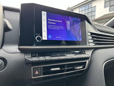 Certified 2025 Toyota Camry SE image 21